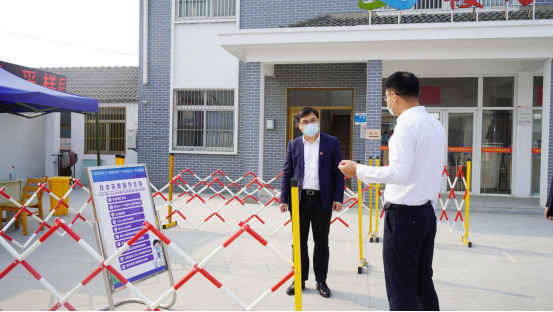 暖心攜手幫扶村，守望相助共抗疫